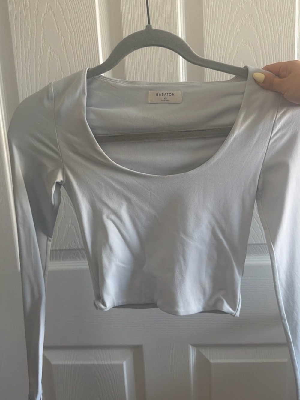 Women's Long-Sleeve Scoop Neck Top in Light Gray